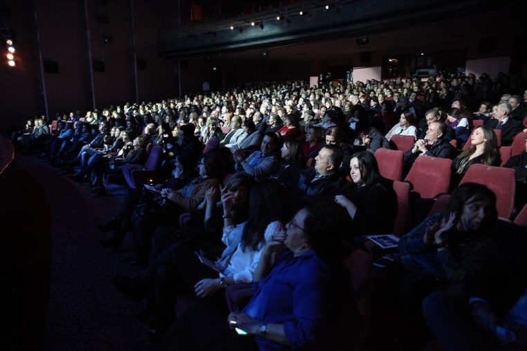 Bernard Sauvat Au Casino Du Liban
